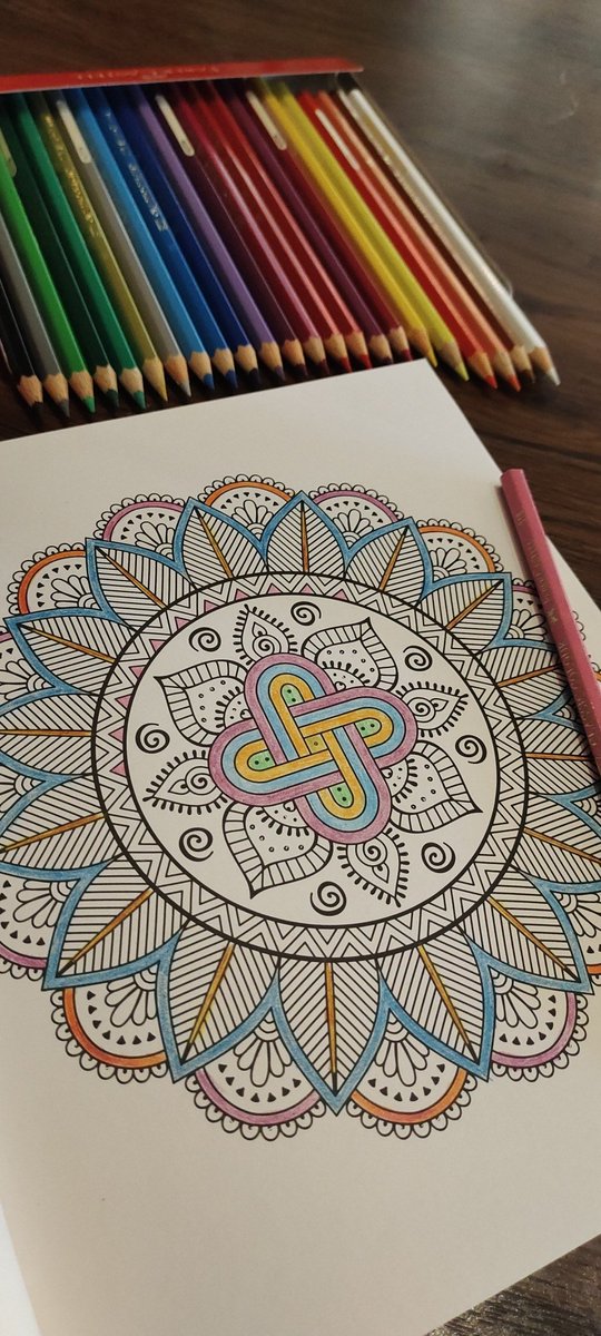 Hari ini pengen lebih berwarna...😋