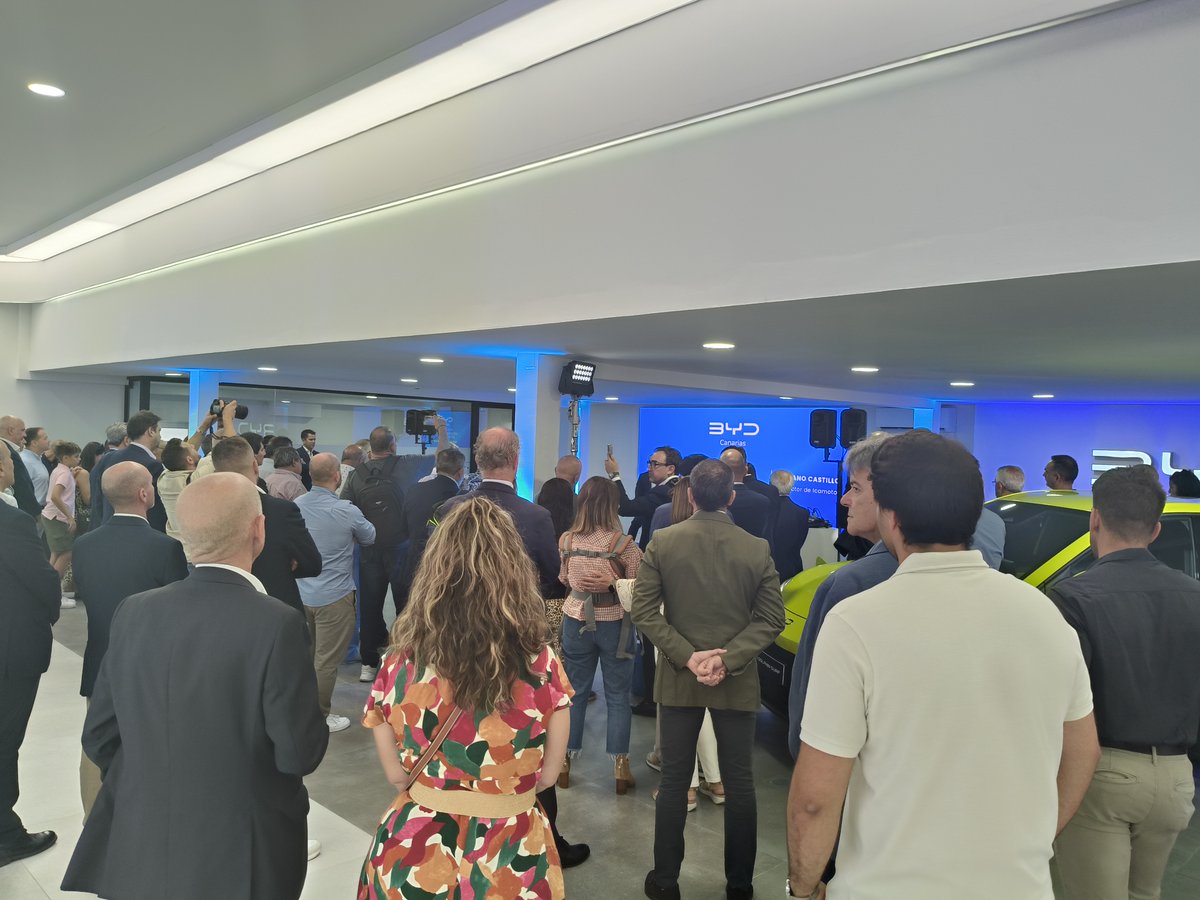FREDICA, (@fredicacanarias) on Twitter photo Asistimos a la presentación de las nuevas instalaciones de BYD en Gran Canaria de la mano de <a href="/IcamotorGC/">Icamotor Grupo Stellantis</a> - ASTARA. Gran evento para esta iniciativa a la que deseamos lo mejor en esta nueva andadura. Asistimos a la presentación de las nuevas instalaciones de BYD en Gran Canaria de la mano de <a href="/IcamotorGC/">Icamotor Grupo Stellantis</a> - ASTARA. Gran evento para esta iniciativa a la que deseamos lo mejor en esta nueva andadura.