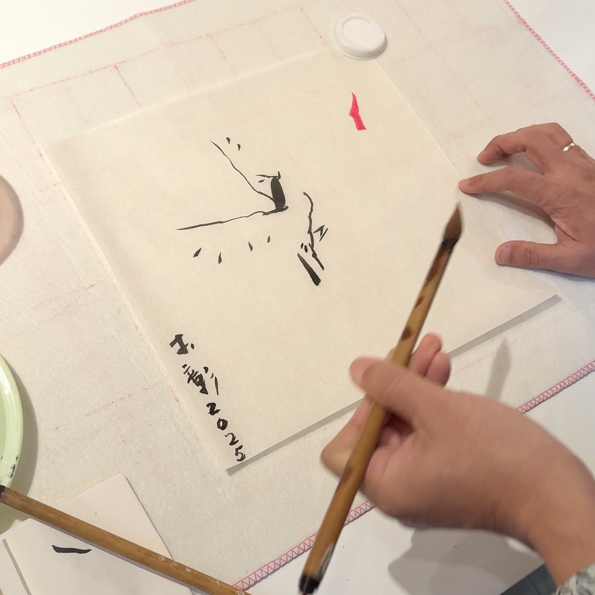 Some  snaps from the private view of Tay Bak Chiang’s solo exhibition ‘Wrinkles in Time’. We were treated to a wonderful live demonstration showing how he delicately paints the red whiskered bulbuls which are featured in many of his artworks.

The exhibition runs until 21st June.