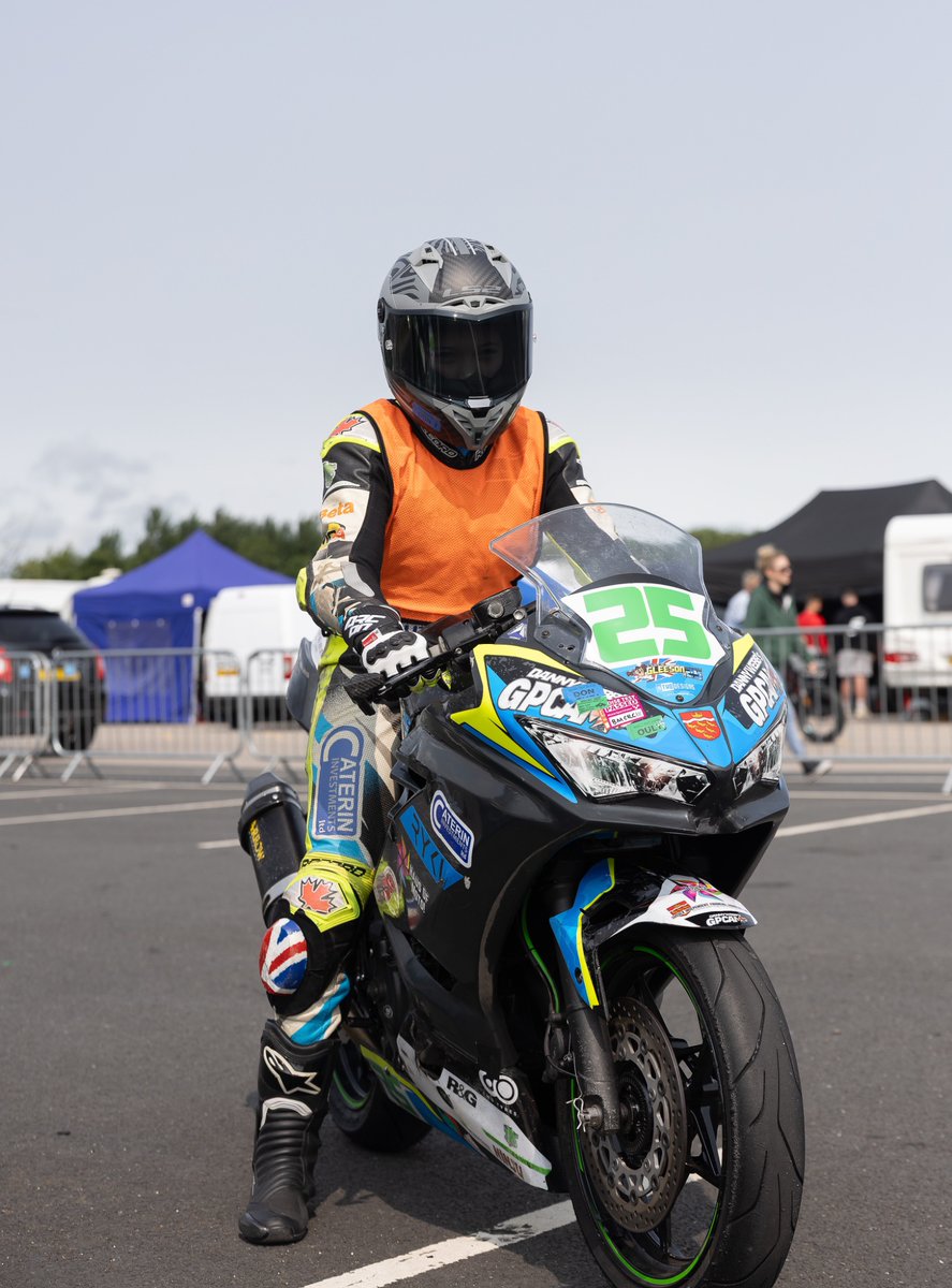 ChloeGleeson25's tweet photo. #MondayMood 

Is it time to go racing yet?? 

📸 Bourne Photo

#girlracer #racejourney #bemsee #tgjc #ChasingDreams https://t.co/AfsBAAr7jP