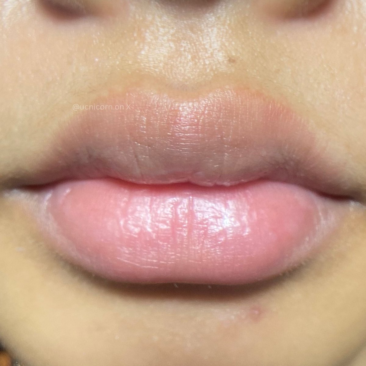 TOP 3 LIP TREATMENT THAT REALLY WORKS ON ME🎖️✨

yang bikin bibirku jadi lebih sehat, lembap, dan plumpy! NO MORE BIBIR KERING &amp; MENGELUPAS KAYAK GINI😥

before                                         after