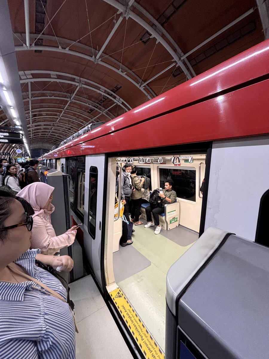 bukainpager's tweet photo. kejepitnya di bagian ini https://t.co/qAp3EBpJfv