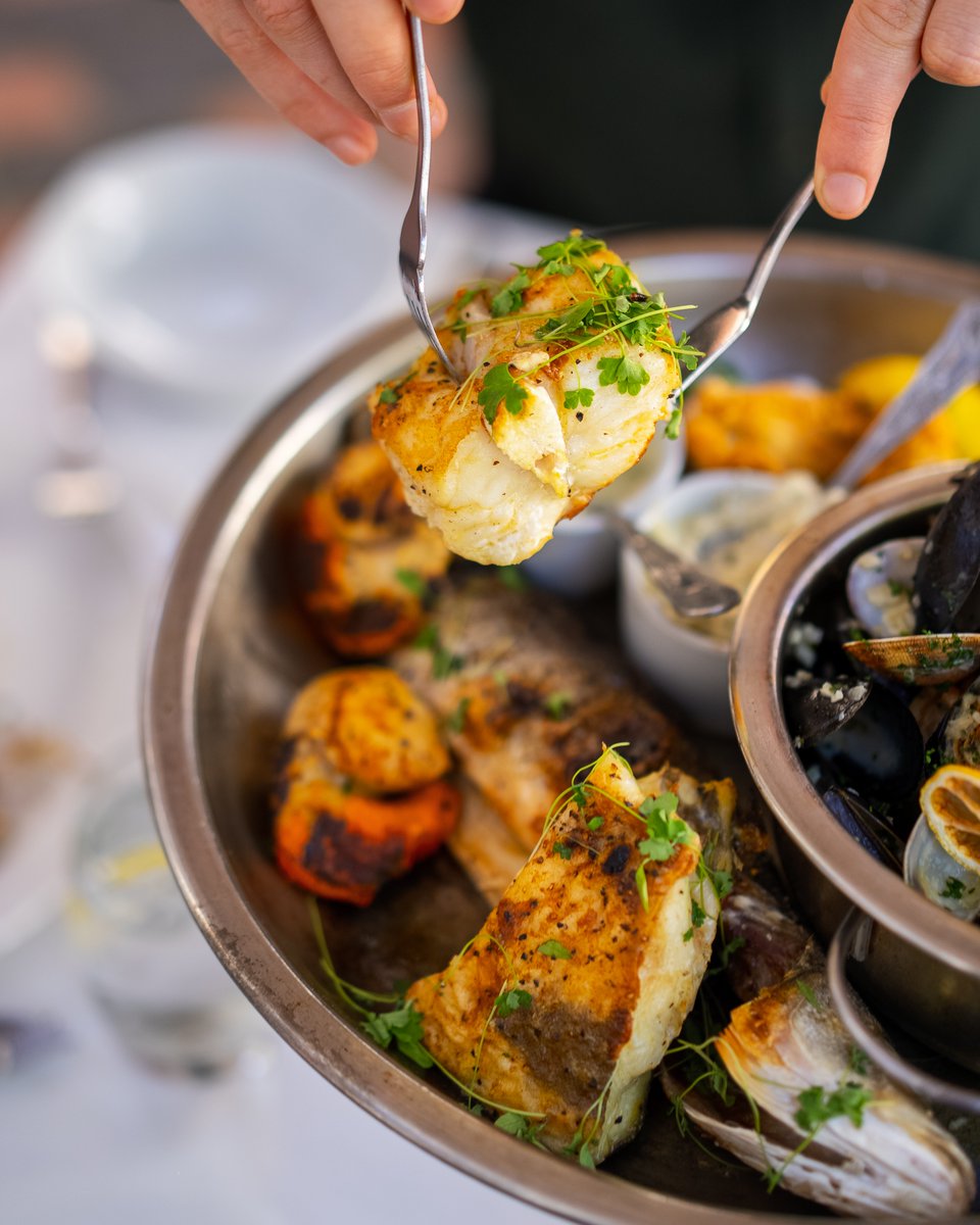 EnglishsoB's tweet image. Happy Sussex Day!
We’re proud to call this beautiful county home — and grateful to work with so many brilliant Sussex-based suppliers who help us bring the best to your plate every day. 💛
#SussexDay #Brighton #SupportLocal #EnglishsOfBrighton