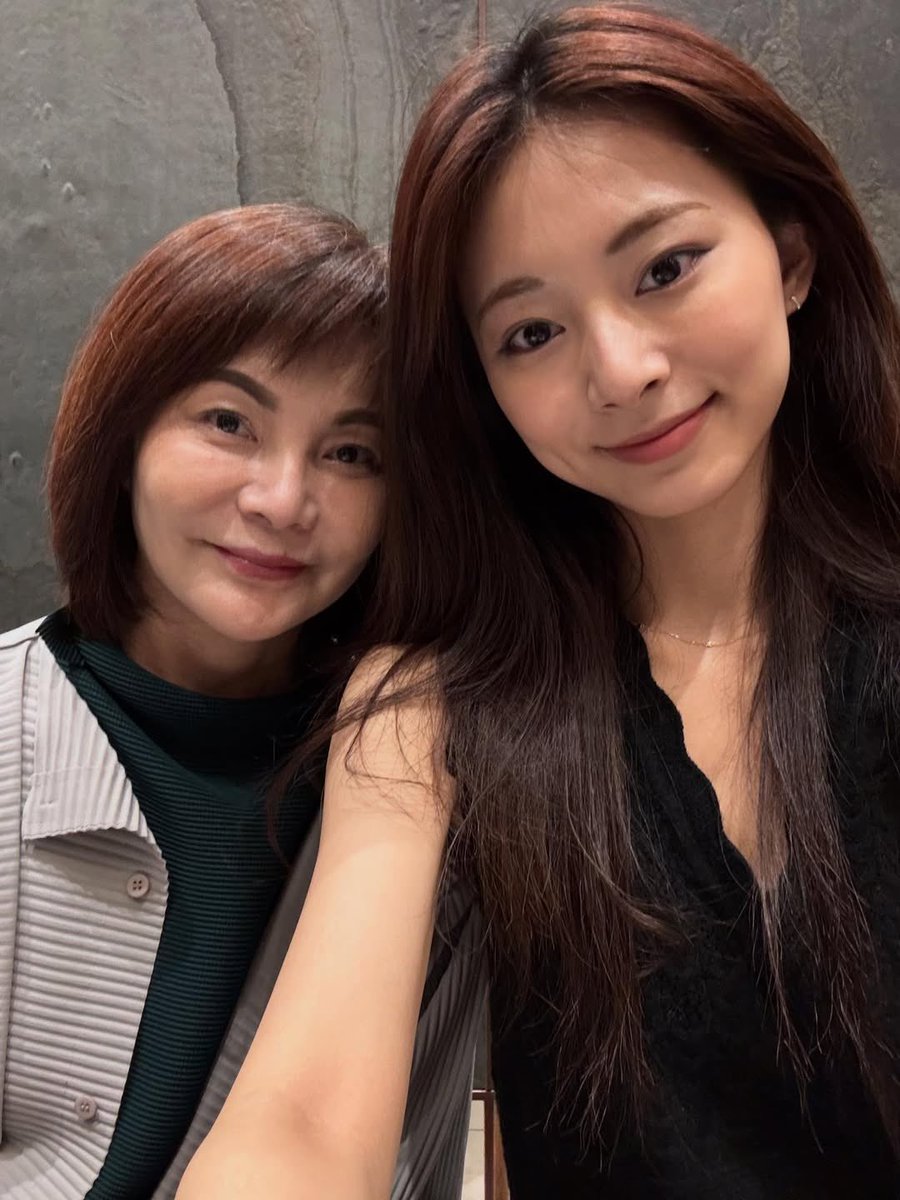 thinkaboutzu post with kayabutter and mama chou 🥹🥹💙💙💙