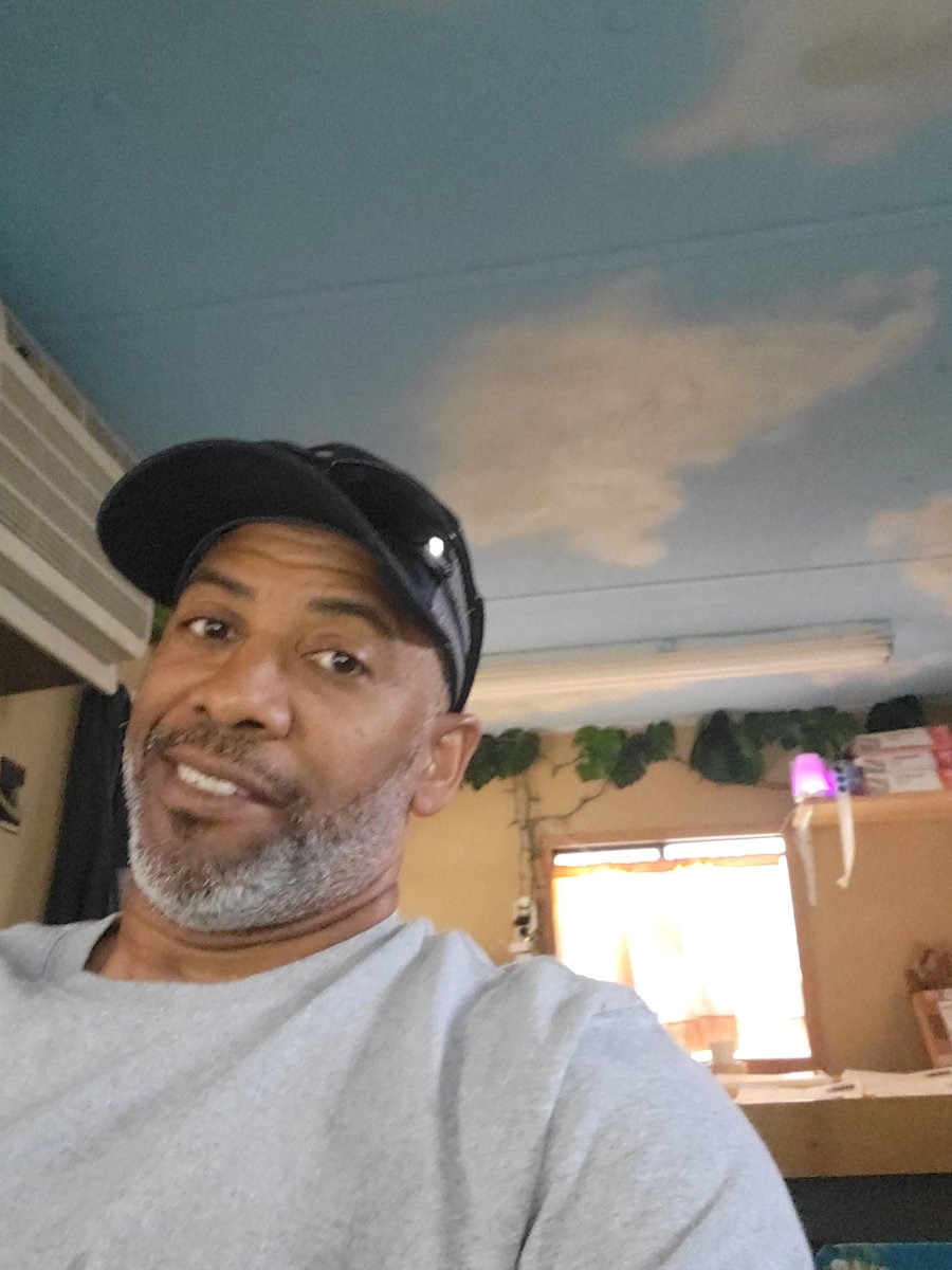 Good morning from The Hut 😎 
God bless you guys 🙏🏽🇺🇸🇺🇸🇺🇸