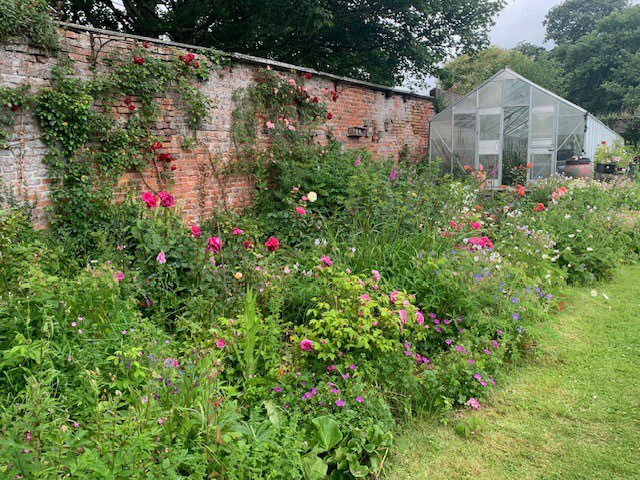 On Sunday, the gardens at Gwaenynog were open to visitors. This home in Wales once belonged to Beatrix Potter’s Aunt and Uncle, Harriett (née Leech) and Fred Burton. The gardens at were the inspiration for Beatrix’s illustrations in The Tale of The Flopsy Bunnies.
📸 The BPS