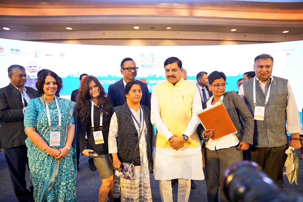 Prakash Mandoth (@mandothprakash) on Twitter photo Attended #InvestMadhyaPradesh2025 & Met <a href="/CMMadhyaPradesh/">Chief Minister, MP</a>, Interactive Meeting Nicely Organised By #MPIDC.
#PrakashMandoth
#FederationOfKarnatakaTradersAssociation Attended #InvestMadhyaPradesh2025 & Met <a href="/CMMadhyaPradesh/">Chief Minister, MP</a>, Interactive Meeting Nicely Organised By #MPIDC.
#PrakashMandoth
#FederationOfKarnatakaTradersAssociation
