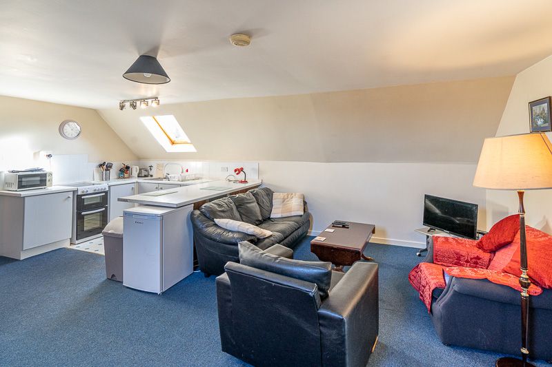 TheHolidayCots's tweet image. 🌳Ballivicar Farm Apartments 🌿🐴

Set on a working farm, guests can choose from two well-equipped apartments – The Chougherie and The Hayloft – both featuring all the comforts needed for a relaxing break.

🛏️ Sleeps 1-5
theholidaycottages.co.uk/IsleOfIslay/31…

#IsleOfIslay #PortEllen #FarmStay