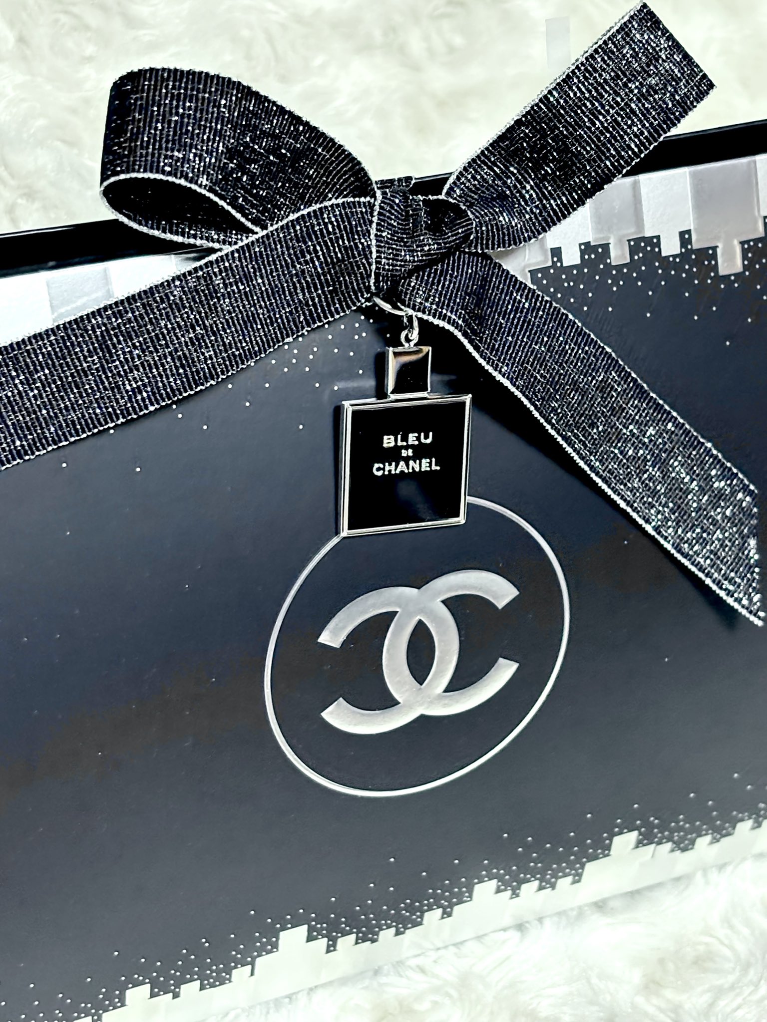 【秋冬のおしゃれに☆小顔効果も】CHANEL イヤーマフ CCマーク CHANEL シャネル 耳あて イヤーマフ CCマーク 防寒耳カバー