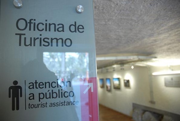 📢 Informamos que debido a las condiciones climáticas 🌧️ este lunes  16 de junio, ⛔️NO realizaremos el #TourGratis "Santiago paso a paso" de las 10.00 horas. 

🤞 Agradecemos su comprensión.