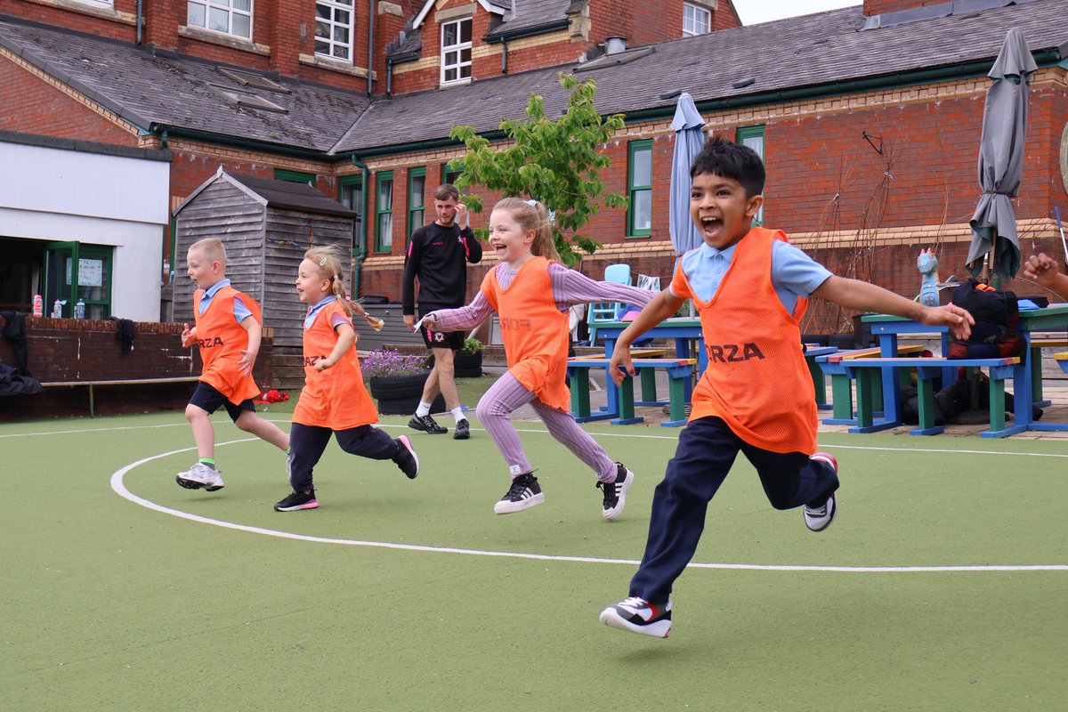 County In The Community (@countycommunity) on Twitter photo 🏃🏃♀️it’s #NationalSchoolsSportsWeek!
We’re proud to support children across the UK through <a href="/FerreroUK/">Ferrero UK & Ireland</a>’s #JoyofmovingUK Festivals - playing fun games that help them be more active and develop key skills. 💪⚽️ 🏃🏃♀️it’s #NationalSchoolsSportsWeek!
We’re proud to support children across the UK through <a href="/FerreroUK/">Ferrero UK & Ireland</a>’s #JoyofmovingUK Festivals - playing fun games that help them be more active and develop key skills. 💪⚽️