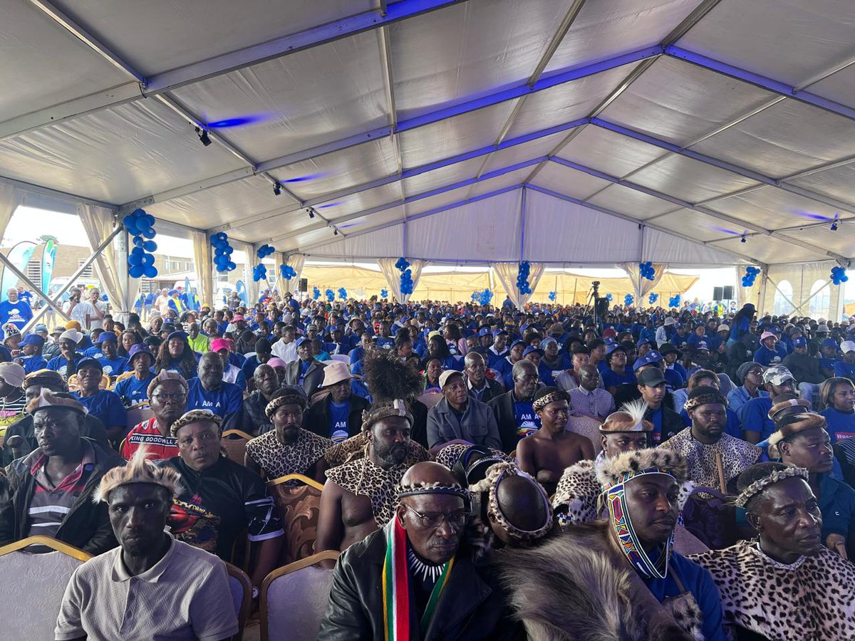 Democratic Alliance (@our_da) on Twitter photo 📢“Today is a day of remembrance, bringing sharp focus onto the important role of youth in driving change.”
Watch as DA Leader <a href="/jsteenhuisen/">John Steenhuisen MP</a> outlines plans to fight youth unemployment, restore dignity, and build opportunities for young South Africans.
youtube.com/live/dXtOPDav1… 📢“Today is a day of remembrance, bringing sharp focus onto the important role of youth in driving change.”
Watch as DA Leader <a href="/jsteenhuisen/">John Steenhuisen MP</a> outlines plans to fight youth unemployment, restore dignity, and build opportunities for young South Africans.
youtube.com/live/dXtOPDav1…