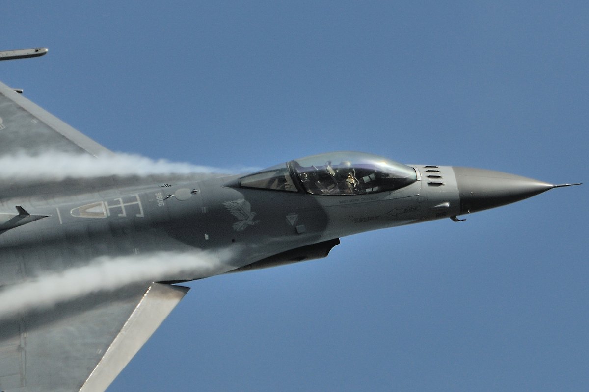 nengajyouaki's tweet image. ヴァイパーデモも終わったのか･･･。
どんどん「あの頃は良かった」が増えていく感じ。
　
(´；ω；｀)
　
Thank you  PACAF Viper Demo Teams.
#PACAFViperDemo