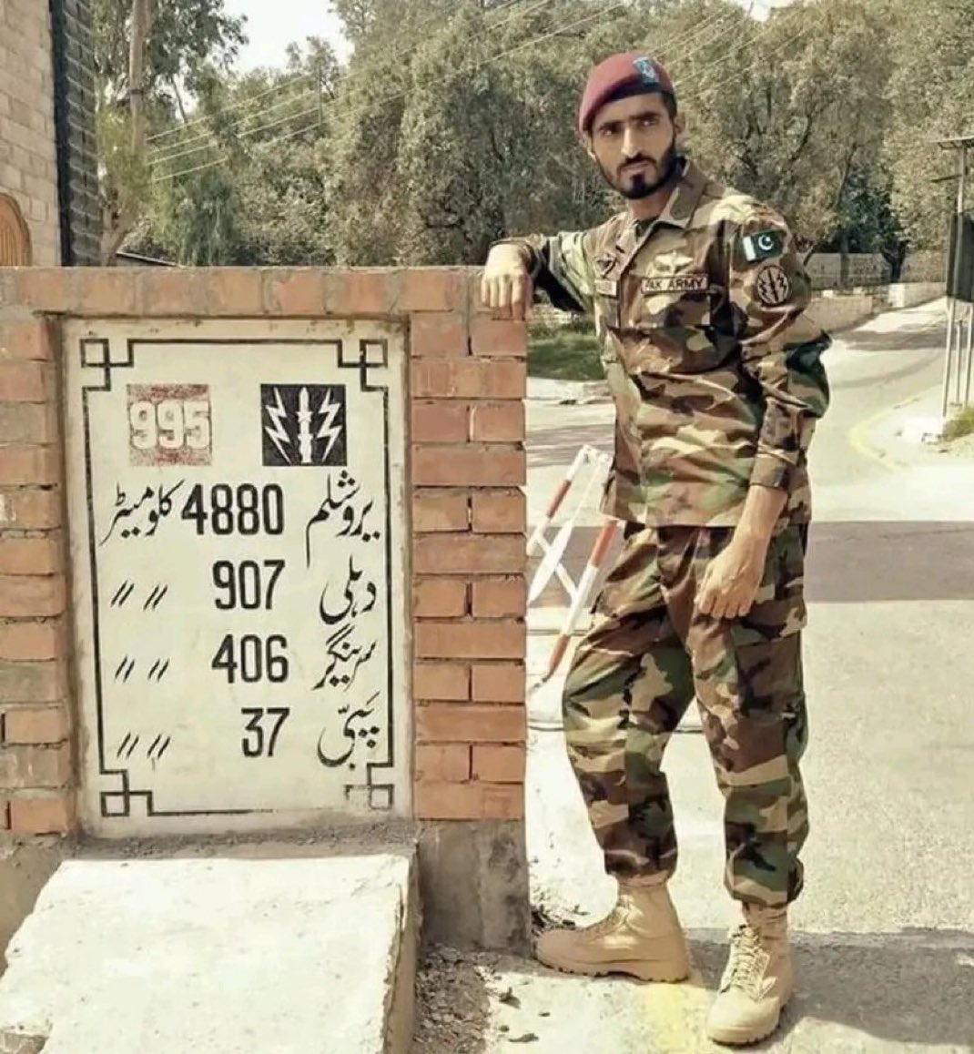 کچھ دن پہلے دہلی اور سرینگر جانے والی گاڑی مس کر دی اور اب یروشلم والی بس آوازیں مار رہی ہے۔