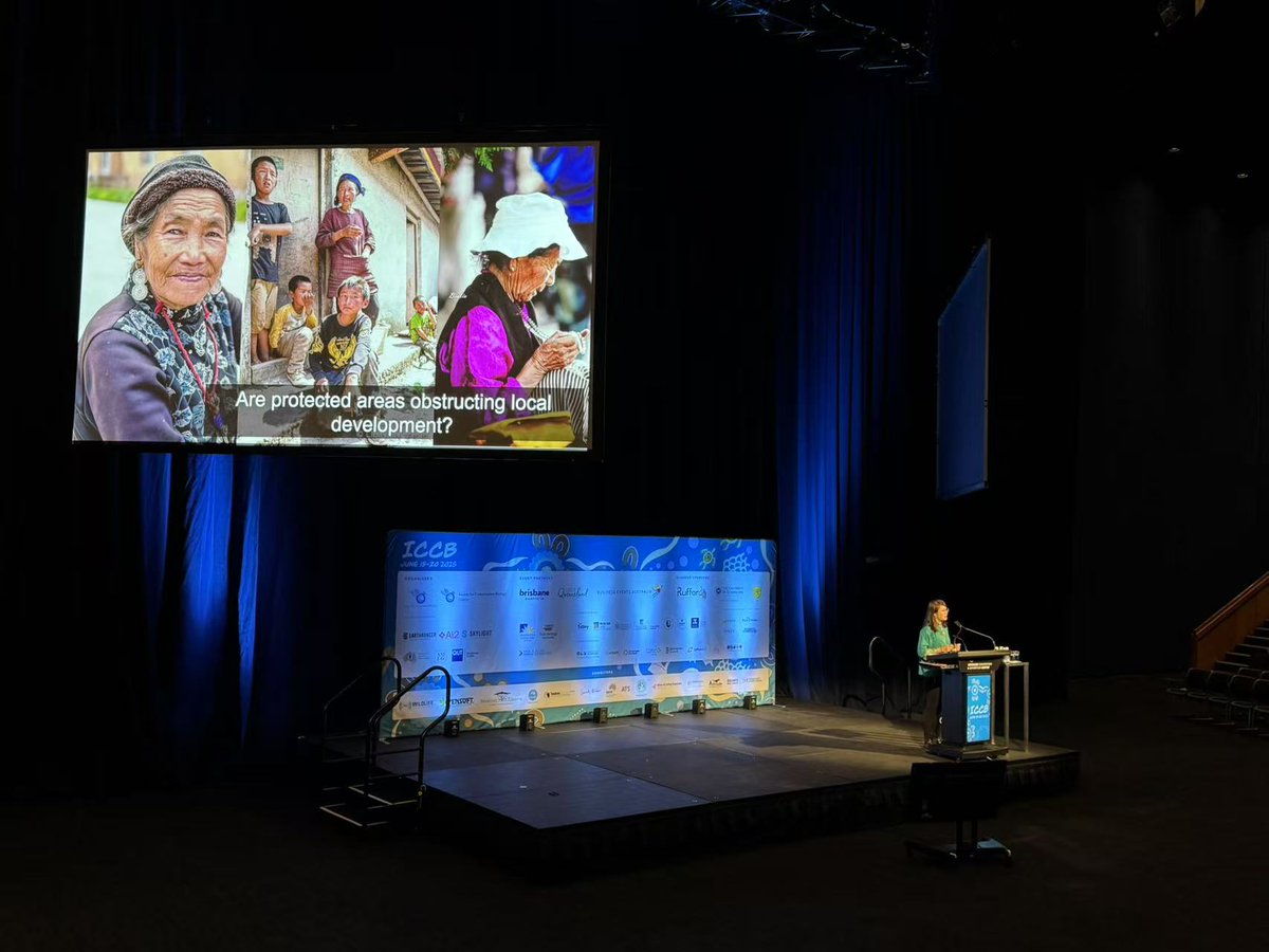 IntCon's tweet image. At #ICCB2025 @ICCB2025 , our Editorial Board Member Dr. Tatsuya Amano introduced Dr. Binbin Li, our Co-Editor-in-Chief, who delivered an inspiring keynote on conservation. #Conservation #Biodiversity #ScienceLeadership