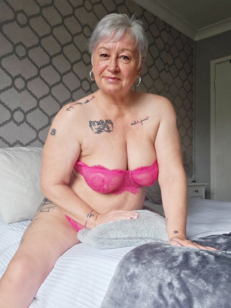 📢 📢  RETWEET  📢📢

Hlmilf Monday 💋

🎥 NEW CONTENT BEING RELEASED VERY SOON 🎥

🎥 Full length videos available, link below 👇🎥
manyvids.com/Profile/100812…
manyvids.com/Profile/100812…

Subscribe to my Only Fans,NO PPV,link below 🎥👇
onlyfans.com/misslexsi