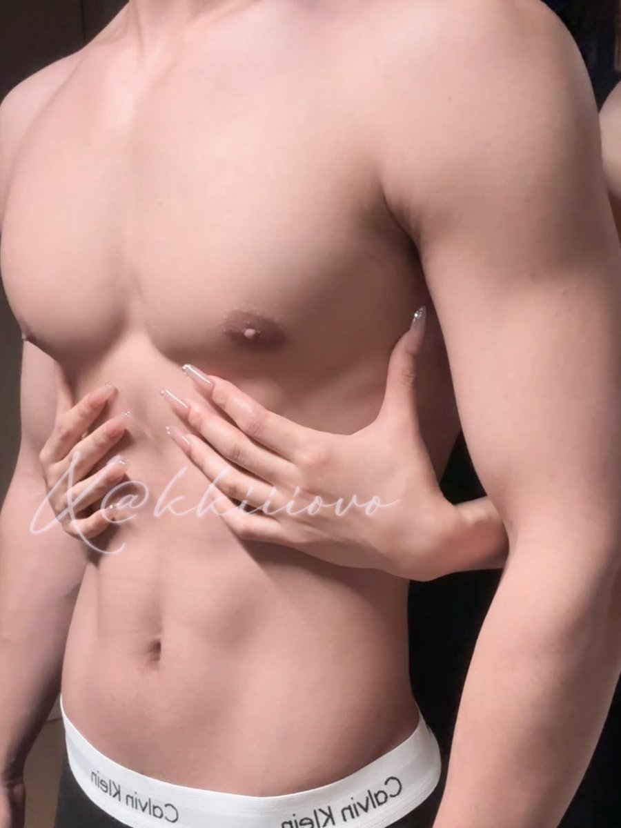 不好意思啊 手不自觉的就摸上去了