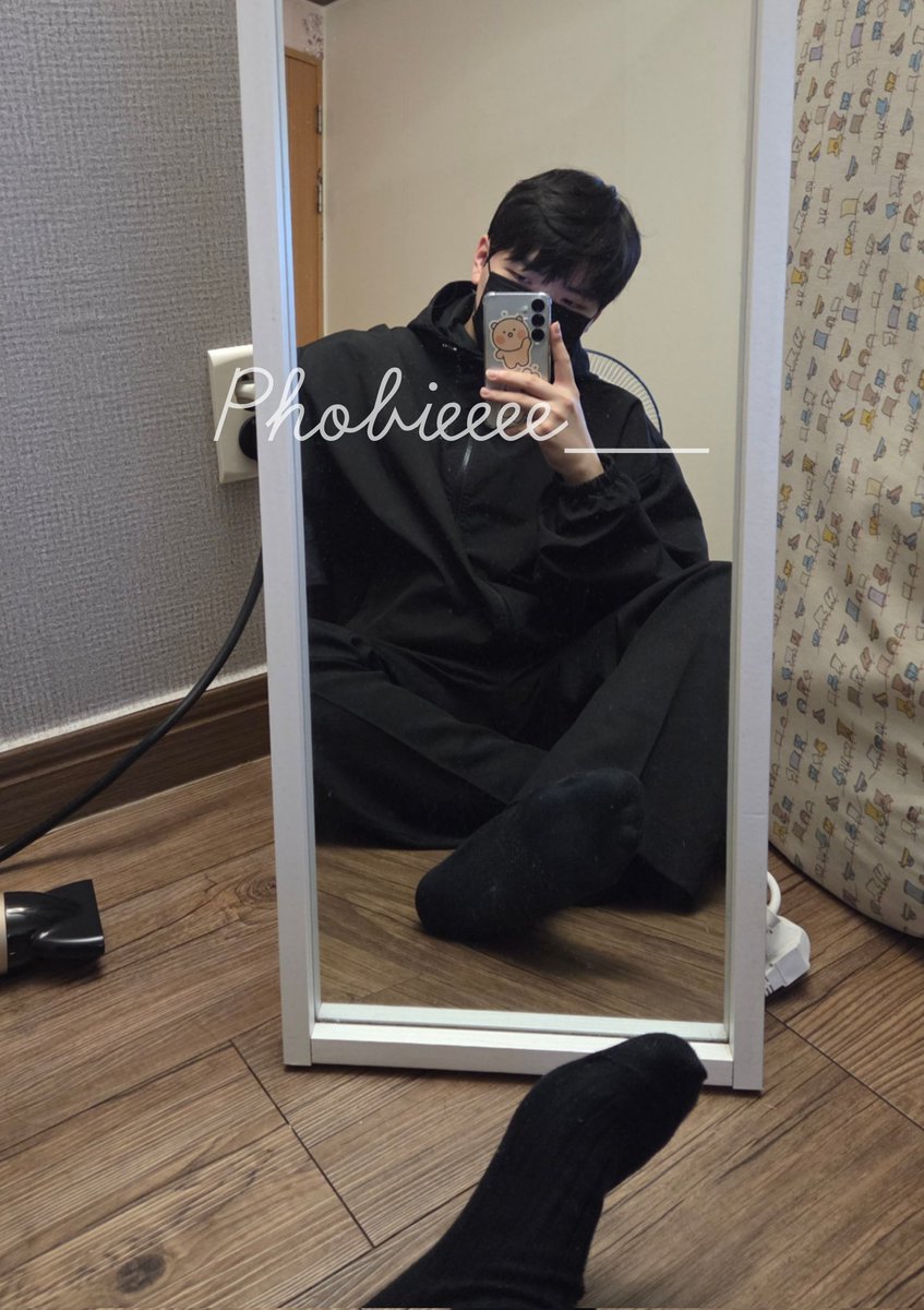 Phobieeee___'s tweet image. 원래도 잘 안올리지만..
Ins bieee_000