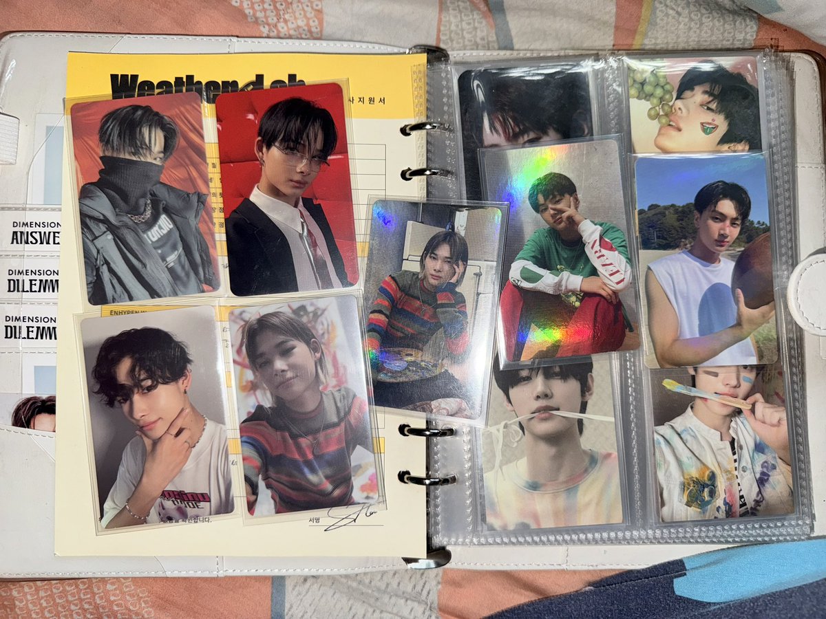 ayngene's tweet photo. @forjeongseong hello, i have these. qoute your own price na lang po https://t.co/uYaFdgeeZs