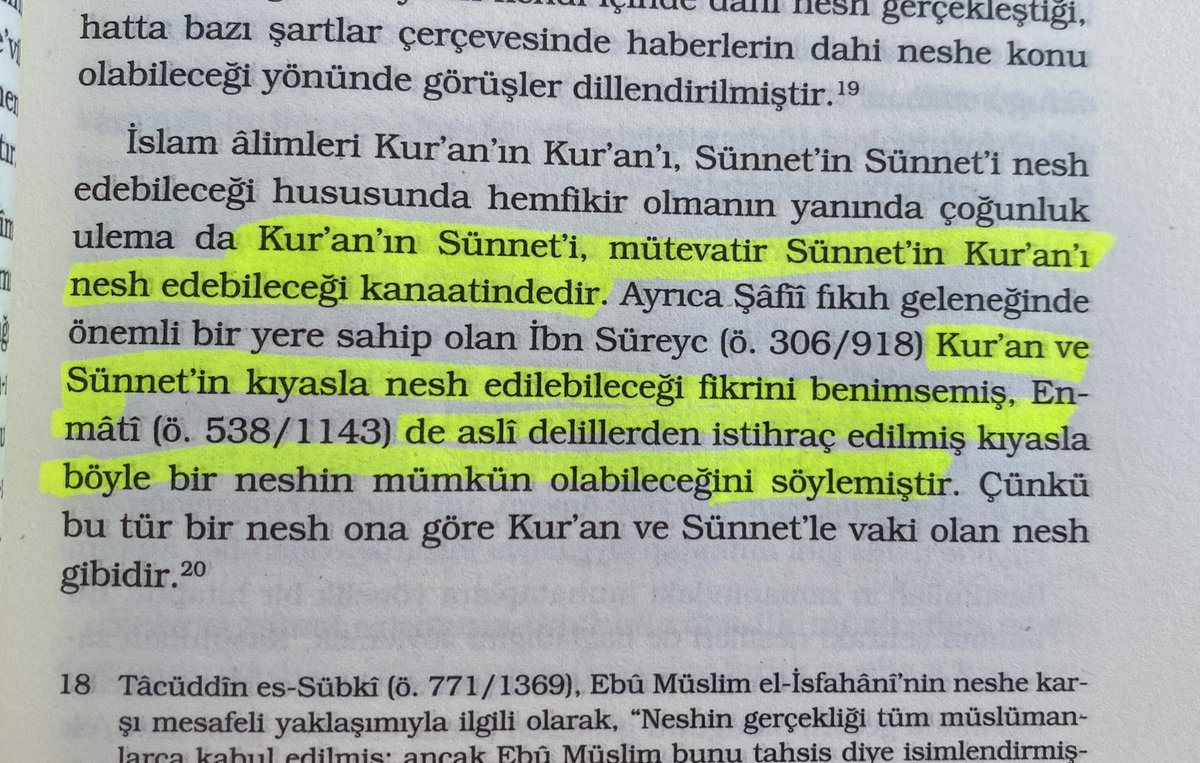 İslam âlimleri Kur’an’ın Kur'an'ı, Sünnet'in Sünnet'i nesh edebileceği hususunda hemfikir olmanın yanında çoğunluk ulema da Kur’anın Sünnet'i, mütevatir Sünnet'in Kur'an'i nesh edebileceği kanaatindedir. Ayrıca Şâfi fıkıh geleneğinde önemli bir yere sahip olan Ibn Süreyc (ö.