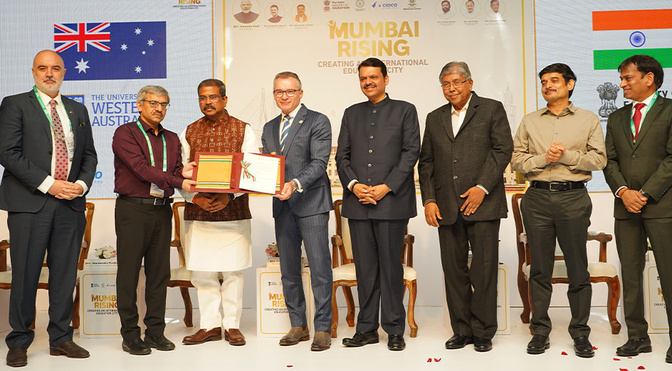 🇦🇺🇮🇳 #UWA to open campuses in Mumbai and Chennai, marking a major step in Australia–India education ties. A new era of global learning begins. 🌏📚 <a href="/GroupOfEight/">#Go8</a> <a href="/ugc_india/">UGC INDIA</a> <a href="/AvasaraGirls/">Avasara</a> <a href="/hcltech/">HCLTech</a> <a href="/EduMinOfIndia/">Ministry of Education</a> uwa.au/k1hwv8