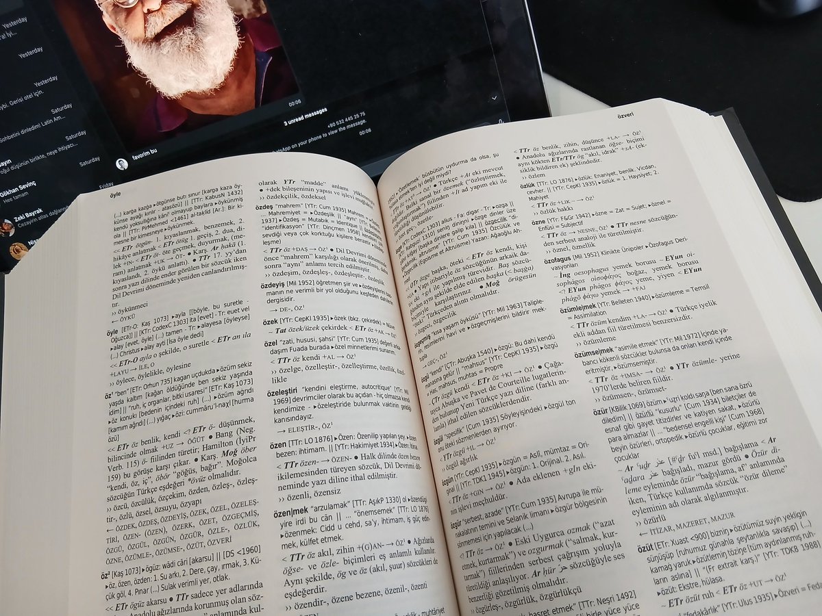 Ayıptır söylemesi 1216 büyük boy sayfa ve her bir satırı özgün araştırma eseri, copy paste yok.

Üstelik son 12 ayda çıkan altıncı kitabım. 'Basit Türkiye Tarihi' de bitti, bugün yolluyorum.

İmalata devam.