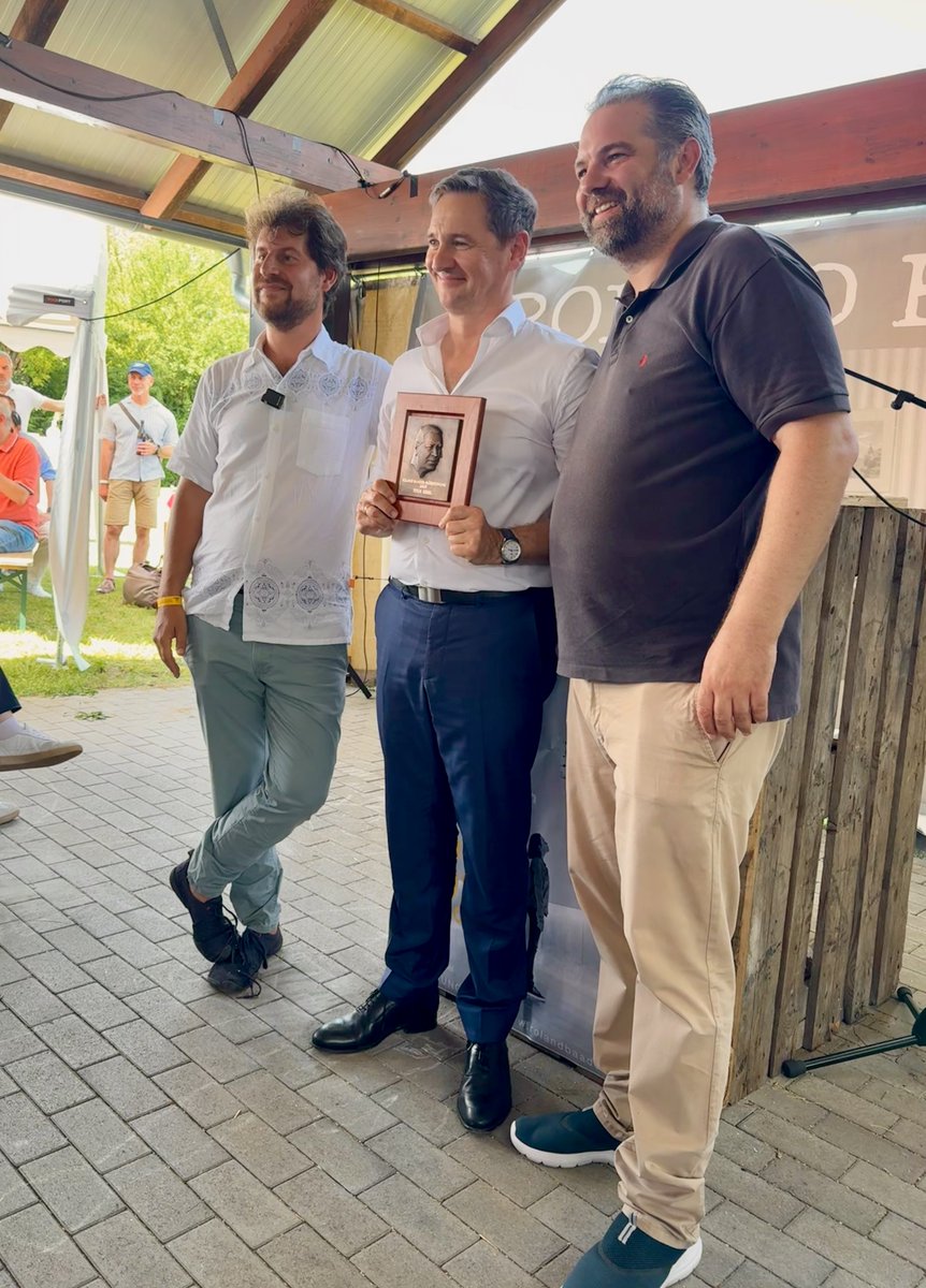 janbertram's tweet image. Verleihung der Roland Baader Auszeichnung an @titusgebel in Waghäusel.