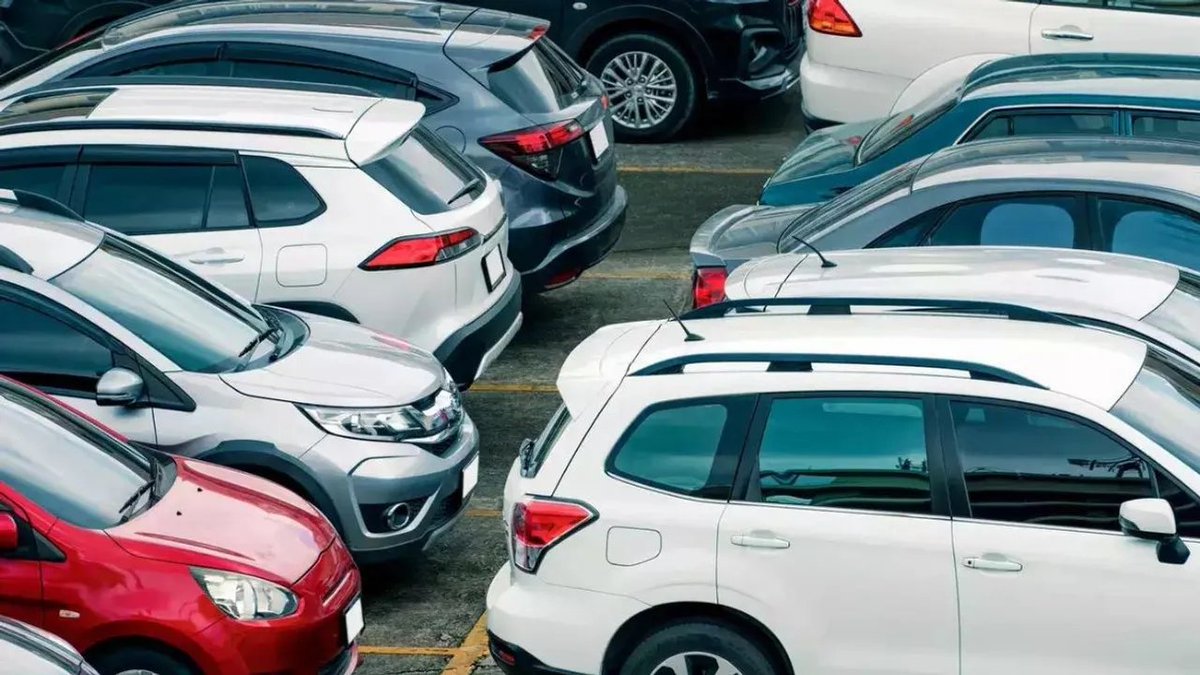 NewsDrum (@thenewsdrum) on Twitter photo Domestic passenger vehicle wholesales marginally down at 3,44,656 units in May: SIAM
newsdrum.in/business/domes…
#CarSales #AutoSales #Automobile #PassengerVehicle <a href="/siamindia/">SIAM India</a> <a href="/rajeshmenonSIAM/">Rajesh Menon</a> Domestic passenger vehicle wholesales marginally down at 3,44,656 units in May: SIAM
newsdrum.in/business/domes…
#CarSales #AutoSales #Automobile #PassengerVehicle <a href="/siamindia/">SIAM India</a> <a href="/rajeshmenonSIAM/">Rajesh Menon</a>