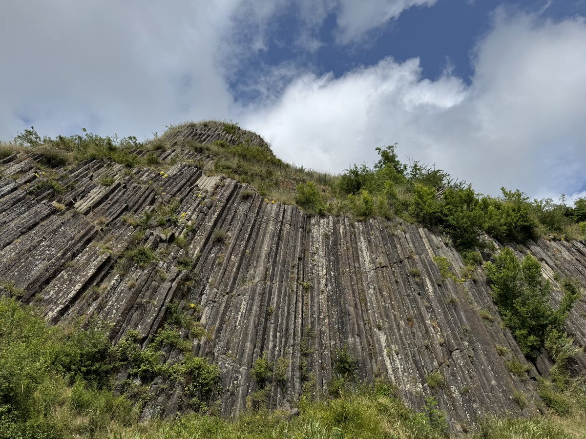 darkzov's tweet image. 1ere étape des vacances chez des amis d’#Auvergne Les paysages sont magnifiques