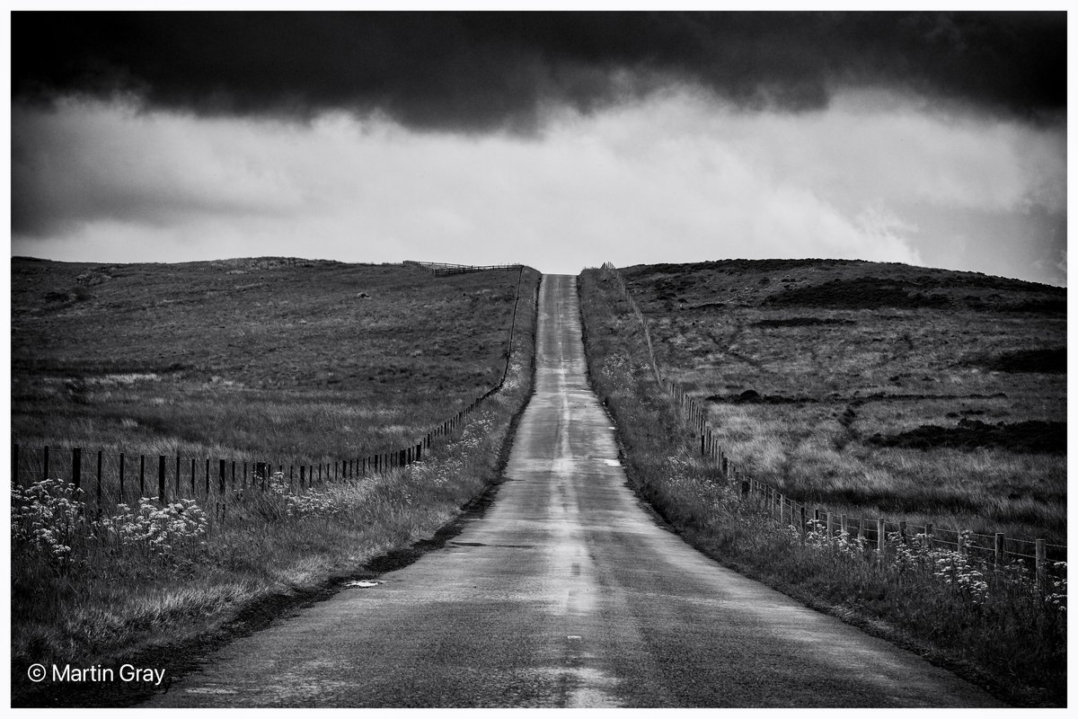 'The Road to Winter's Gibbet'... 📸
A gruesome tale it tells...
Chillin up North! 😉
#blackandwhitephotography #northumberland #TheGallows #wintersgibbet