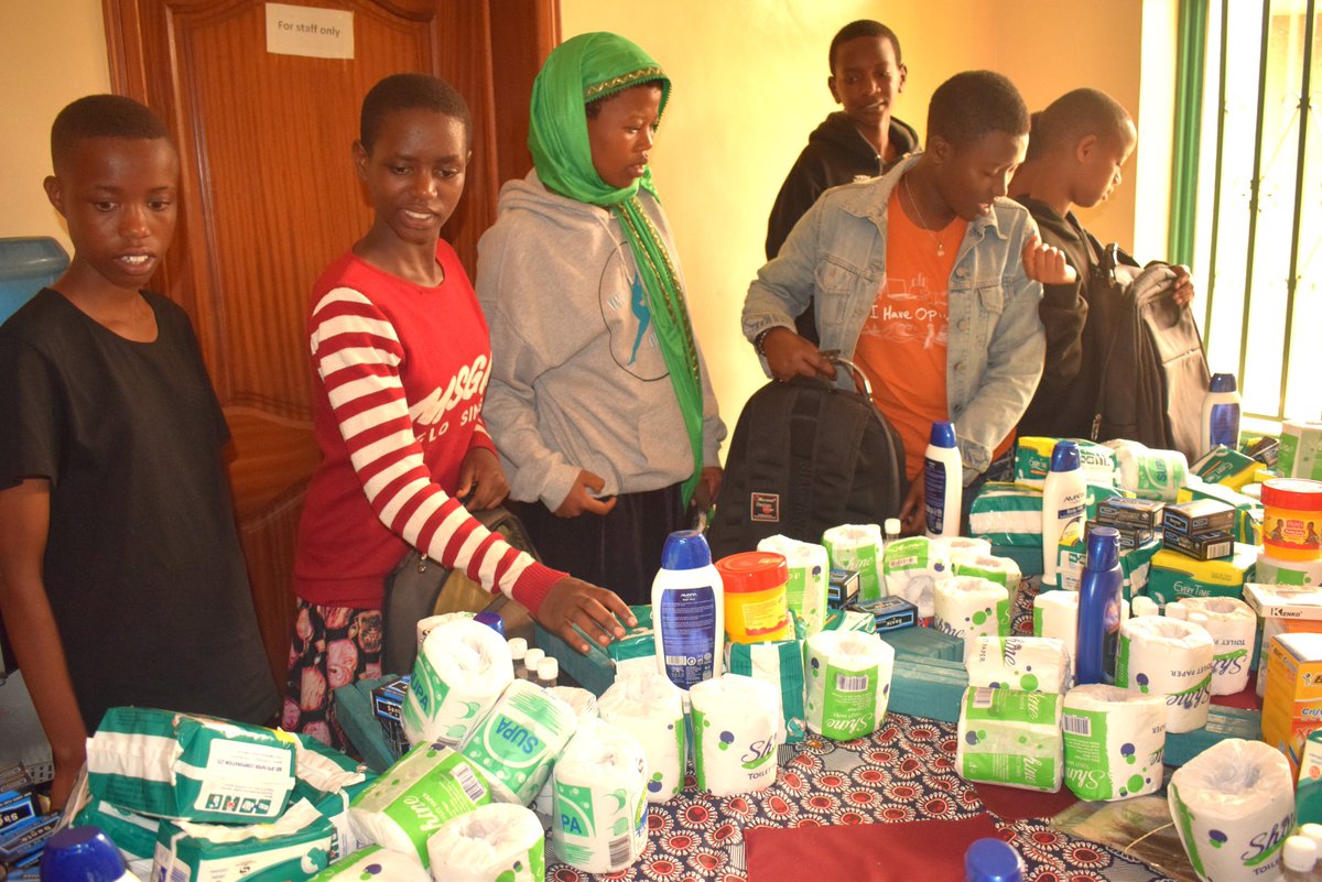 ๐๐๐๐๐ ๐๐ข๐ง๐ข๐ฌ๐ญ๐ซ๐ฒ ๐๐ฐ๐๐ง๐๐ (@carsarwanda) on Twitter photo ๐At CARSA, our support for childrenโs #education goes far beyond school fees and supplies.
We walk alongside #parents to nurture not just academic success, but also spiritual growth and positive parenting.
๐จโ๐ฉโ๐งโ๐งTogether, letโs raise our children with kindness, love, care, and hope. ๐At CARSA, our support for childrenโs #education goes far beyond school fees and supplies.
We walk alongside #parents to nurture not just academic success, but also spiritual growth and positive parenting.
๐จโ๐ฉโ๐งโ๐งTogether, letโs raise our children with kindness, love, care, and hope.