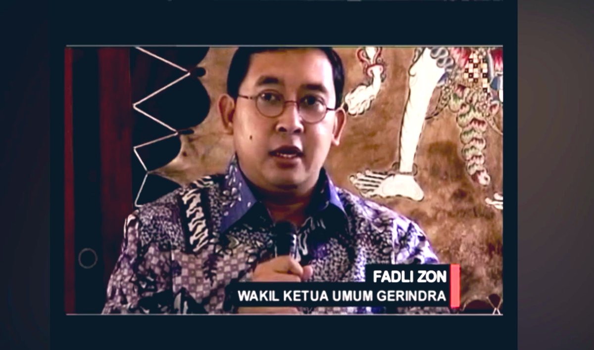Tak hanya menyangkal kasus pemerkosaan massal (yang juga digambarkan film "Pengepungan di Bukit Duri"), Fadli Zon juga menganggap isu HAM adalah agenda asing.

"Rakyat tidak makan HAM. Tapi makan nasi" (Konteks: menanggapi kasus pembunuhan Munir)

06:24 youtu.be/oaJFdfv6O2E?si…