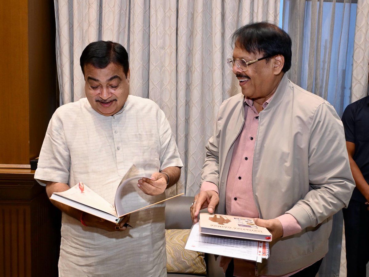 Sushilkumar Agrawal (@ultrasushil) on Twitter photo Honoured to present my books Endangered Parrots of the World on Stamps, Coins & Banknotes and Global Collectibles of Mahatma Gandhi through Stamps, Coins & Banknotes to <a href="/nitin_gadkari/">Nitin Gadkari</a> ji.
He deeply appreciated the concept of conservation through philately and numismatics. While Honoured to present my books Endangered Parrots of the World on Stamps, Coins & Banknotes and Global Collectibles of Mahatma Gandhi through Stamps, Coins & Banknotes to <a href="/nitin_gadkari/">Nitin Gadkari</a> ji.
He deeply appreciated the concept of conservation through philately and numismatics. While