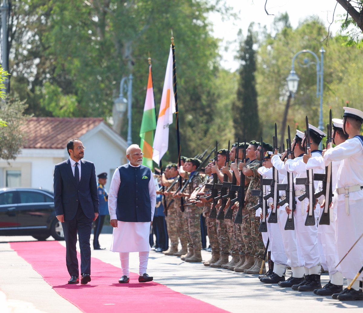 Harshal1781's tweet image. #ModiInCyprus