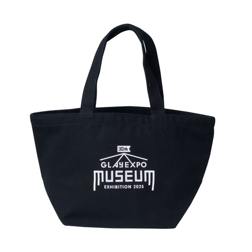 gdirect_info's tweet photo. 🚩EXPO MUSEUM EXHIBITION 2025
ORIGINAL GOODS 通販実施中🛒

🆕GLAY×ほがじゃ(こんぶ味)も新たに登場‼️

ランチトートバック、缶ミラー、てぬぐいなどの日用雑貨もラインナップ🪞
先着購入特典もあります🎁

詳細はこちらから⏬
https://t.co/QhUXpzecWV

#GLAY #GDIRECT #GLAY30th #EXPOMUSEUM https://t.co/3a9kIaqGuc