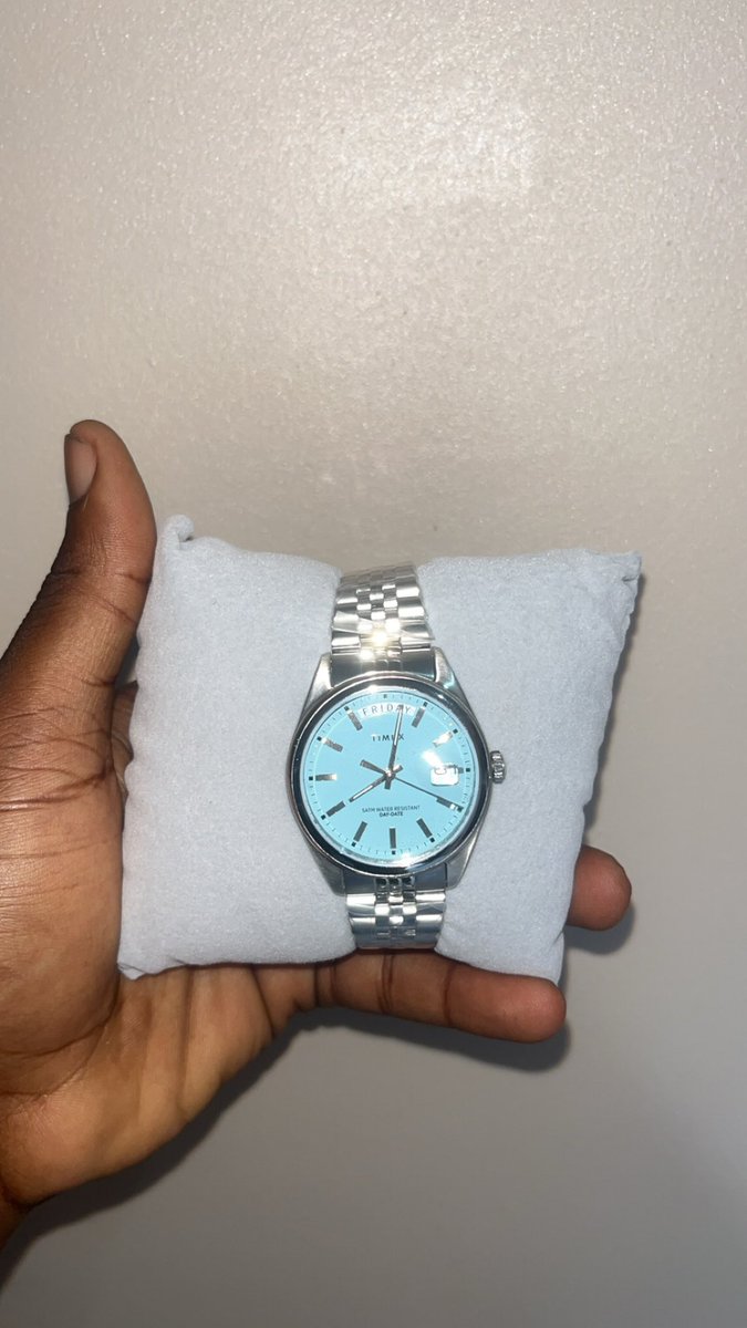 pyramid_fox's tweet image. Add to cart 🛒 
#Timex #Lagos