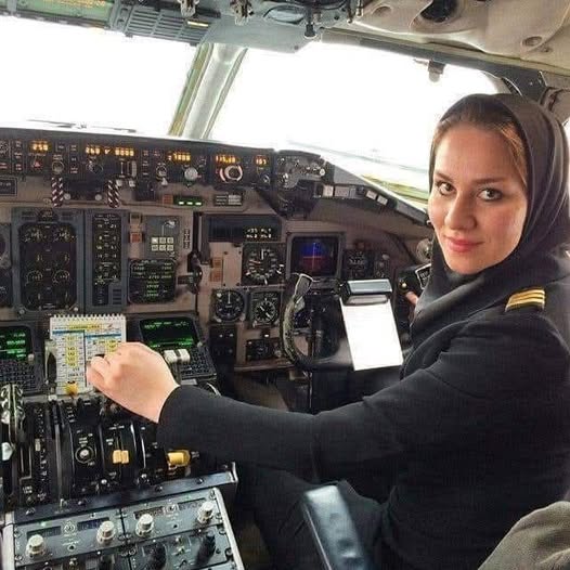 Angel Van Lang (divergent)✊🇵🇸🇨🇺NATexit noWAR tweet media