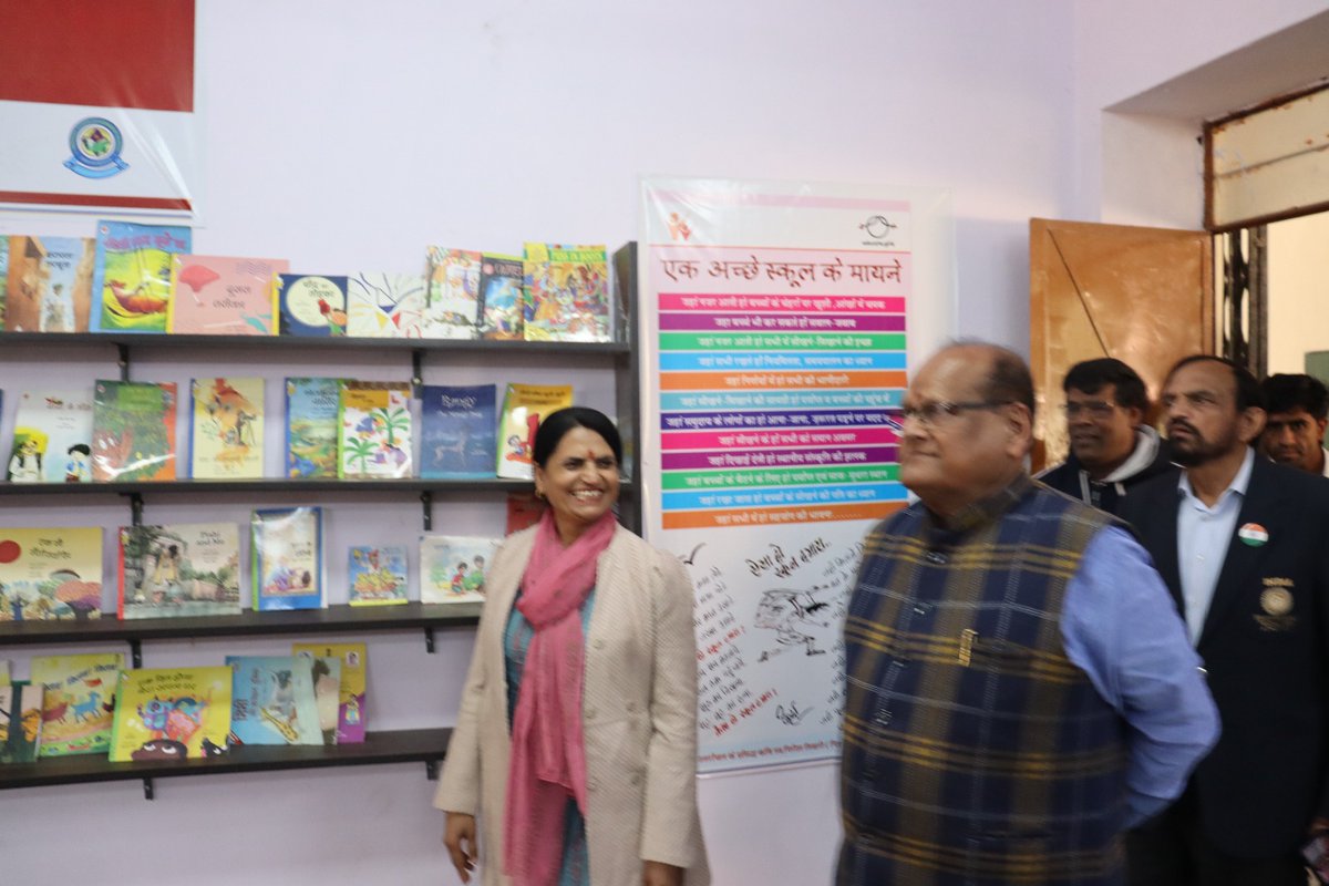 Asha ji our librarian showing the library to respected Kalicharan ji