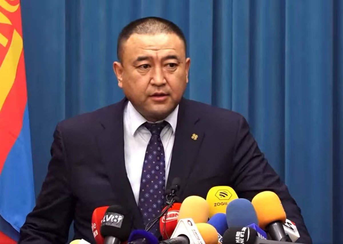 Эрчим хүчний салбарт өмнөх сайд нарын санаачлага муу улс төрийн манлайлал дутагдаж байснаас үүдэн эрчим хүчний үнэ тариф 2015 оноос хойш зохистой тогтоогдох байдал алдагдаж салбарын санхүү эдийн засгийн нөхцөл байдал хүндэрч хэвийн үйл ажиллагаа доголдож эхэлсэн юм билээ. Муу