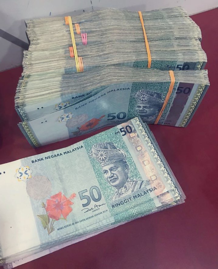 AcitSidek's tweet image. Ada yang nak jadi DS kita tak🤭 meh DM..