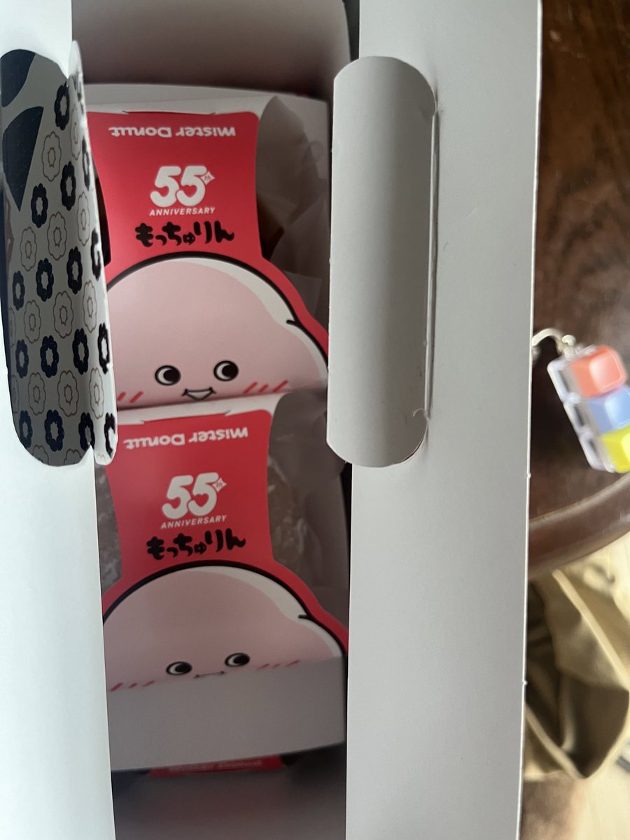 vvmykvv79's tweet photo. 今日のけだまだま！
茶トラとノーマル！
ノーマル3個目！キジトラ来ず😓
上の方に入ってたからあーあ、無理だわ😒って諦め
キジトラ猫飼い多いんだからレギュラー化してください#ブライトリンク 様
そして話題のもっちゅりんGET︎👍🏻 ̖́- https://t.co/zm7C3oBSrU