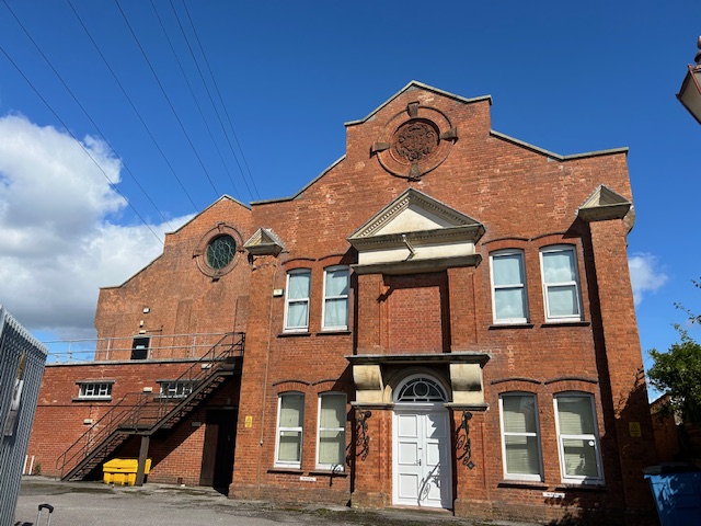 Ever fancied owning a unique piece of history? Collectors have their chance to bid for over 200 electricity-related items in an online auction running until June 30. Read more: sseheritage.com/news/2023/june…