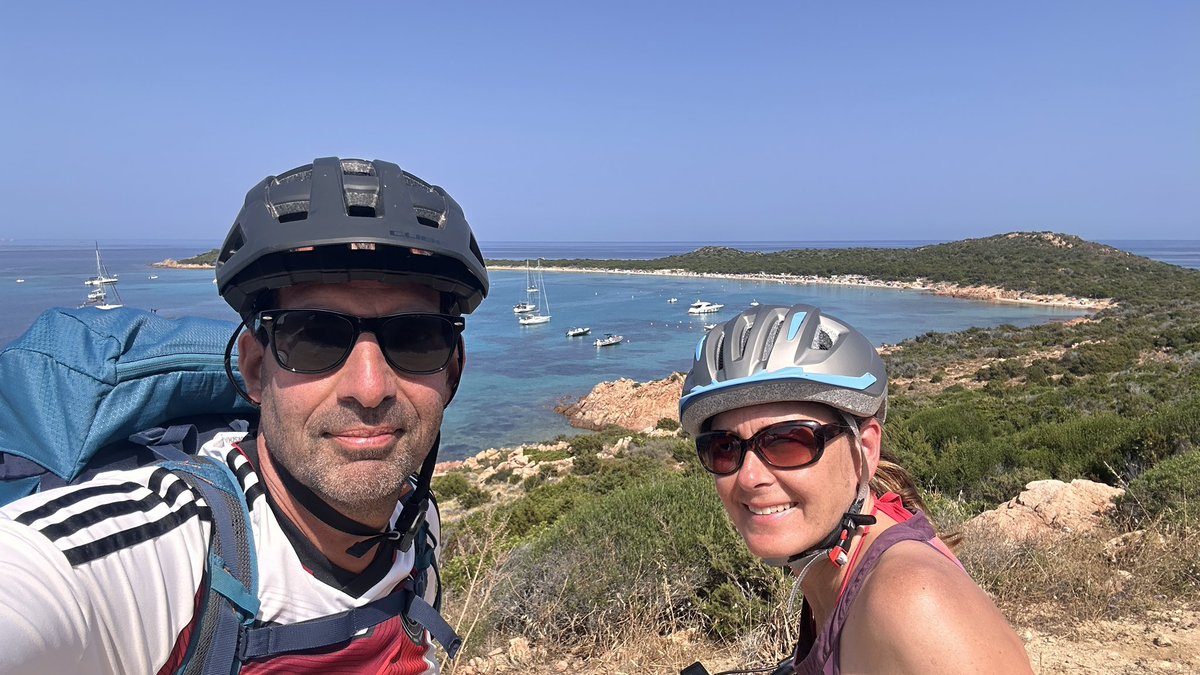 PongratzS's tweet photo. 06/2025 - life is better at the beach #sardinien #sardegna 🇮🇹 🏝️ ☀️ 🌊 https://t.co/CbEt7jhpxd