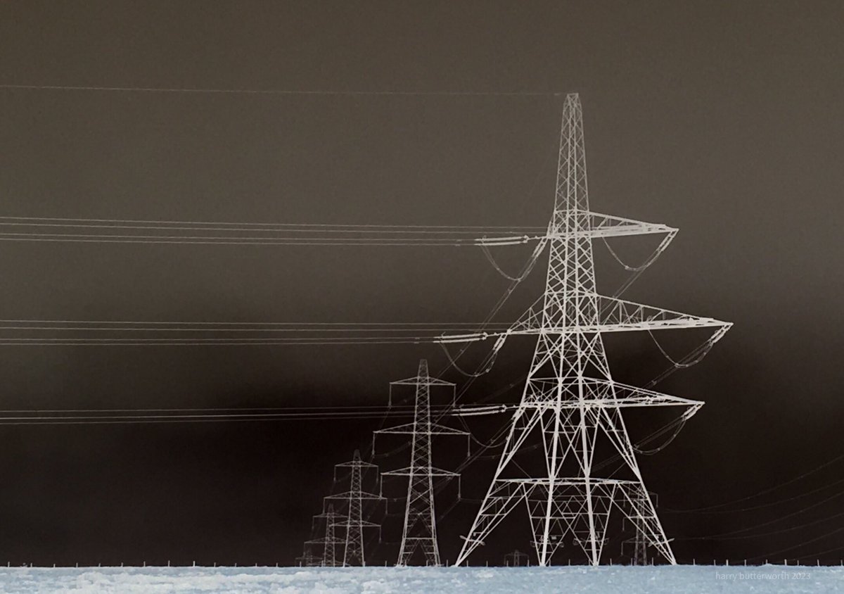 The 400kv Supergrid turns 60 today..Happy birthday.
4ZP on Blackstone Edge Lancashire.
<a href="/pylonofthemonth/">pylonofthemonth</a> <a href="/EngineerLondon/">James Watson CEng, FIET</a>