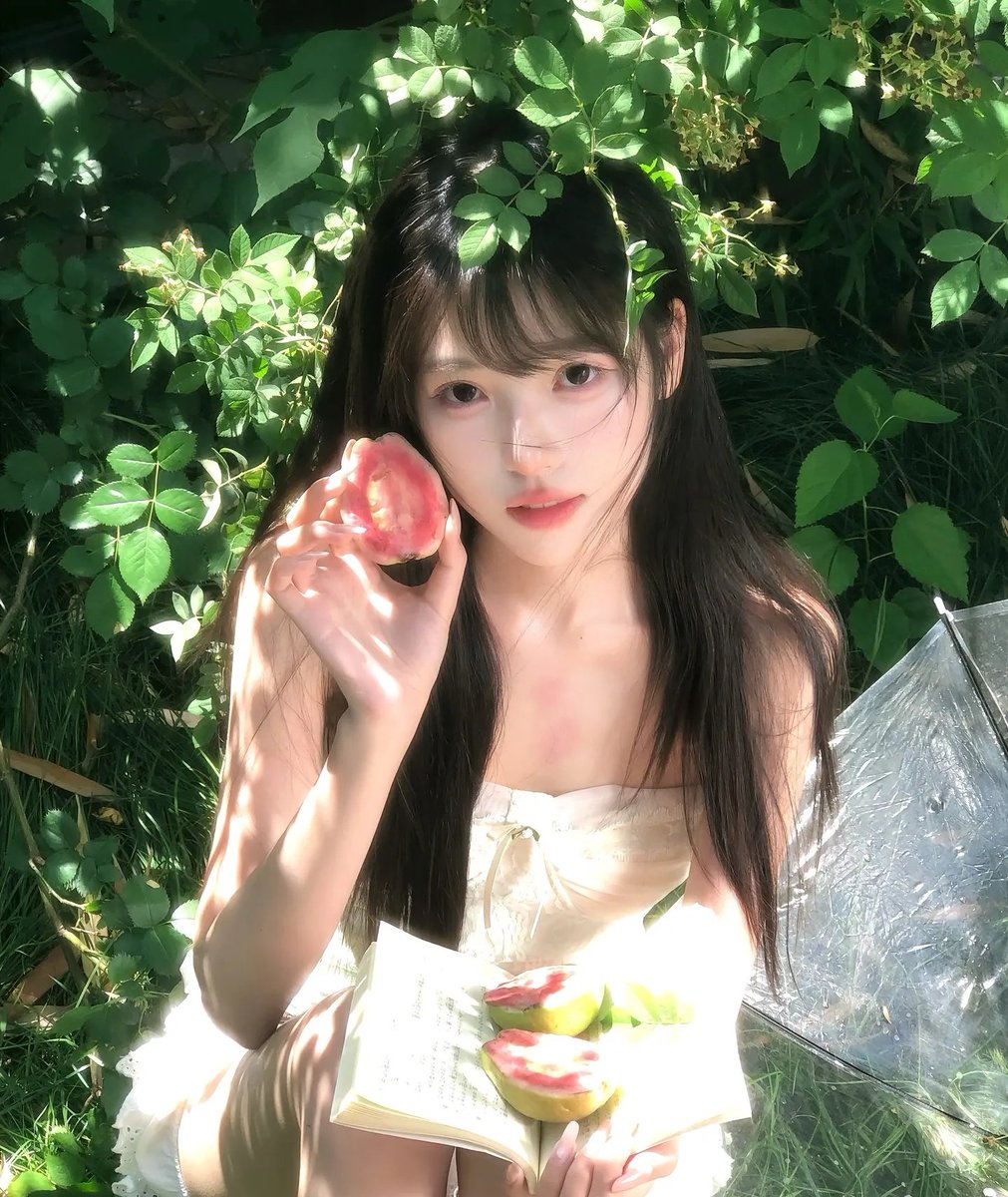 GiveMeMoreCakee's tweet photo. 在夏天会变得更加明媚 https://t.co/20AXWZqwSu