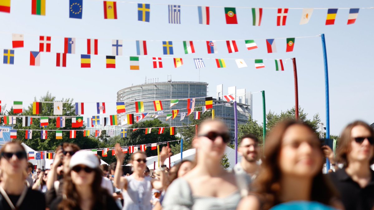 📢 Tjedna najava aktivnosti u Europskom parlamentu. 📢

Izdvajamo:
✅ Ulaganja u zajedničku obranu;
✅ Borba protiv seksualnog zlostavljanja djece;
✅ Revizija temeljnog sporazuma o suradnji između EU-a i Izraela.

Više o svemu na poveznici ispod:
👇
europa.eu/!97MKMM