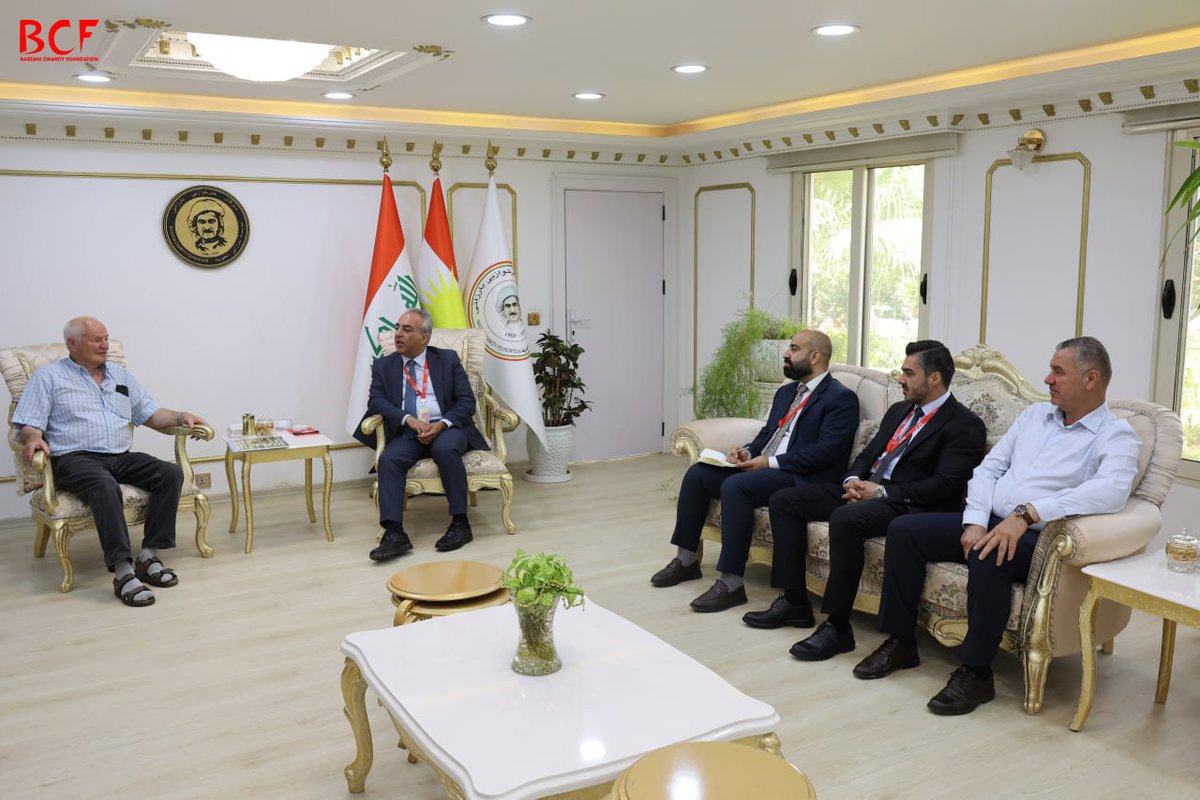 Werner Reuter Receives the Shield of Honor from the Barzani Charity Foundation

On June 12, 2025, humanitarian activist Werner Reuter visited the headquarters of the Barzani Charity Foundation (BCF) in Erbil, where he was warmly received by the Foundation's President, Musa Ahmad.