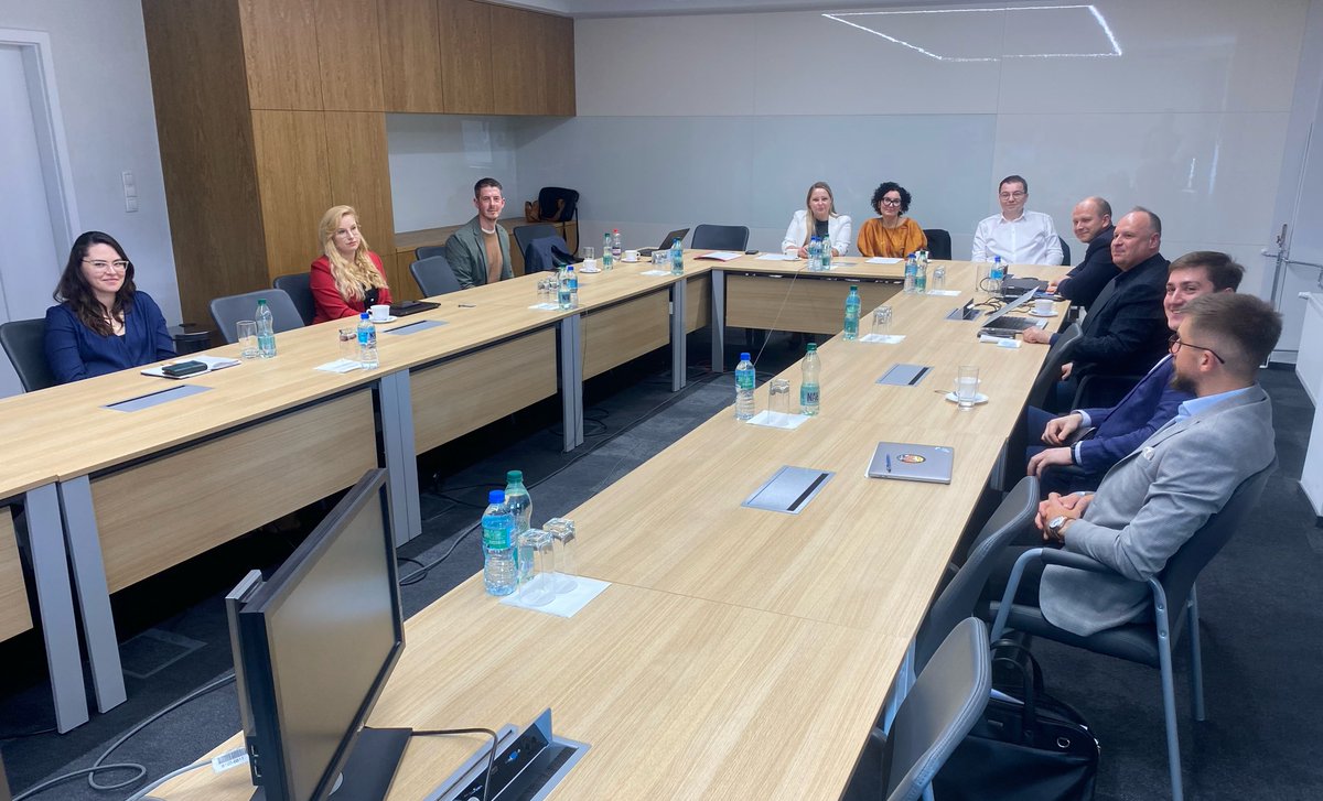 Michał Tomza (@michaltomza) on Twitter photo 🚀 Last week, together with <a href="/JustynaOlko/">Justyna Olko 🇪🇺🇺🇦</a>, as Polish ERC Ambassadors, we met with the Young Scientists Council <a href="/RMN_org_pl/">Rada Młodych Naukowców</a> at <a href="/MNiSW_GOV__PL/">Ministerstwo Nauki i Szkolnictwa Wyższego</a> to discuss challenges and possibilities for young researchers 👩🔬👨🔬 in Poland applying for the European Research Council (ERC) grants. 🎓💡 🚀 Last week, together with <a href="/JustynaOlko/">Justyna Olko 🇪🇺🇺🇦</a>, as Polish ERC Ambassadors, we met with the Young Scientists Council <a href="/RMN_org_pl/">Rada Młodych Naukowców</a> at <a href="/MNiSW_GOV__PL/">Ministerstwo Nauki i Szkolnictwa Wyższego</a> to discuss challenges and possibilities for young researchers 👩🔬👨🔬 in Poland applying for the European Research Council (ERC) grants. 🎓💡