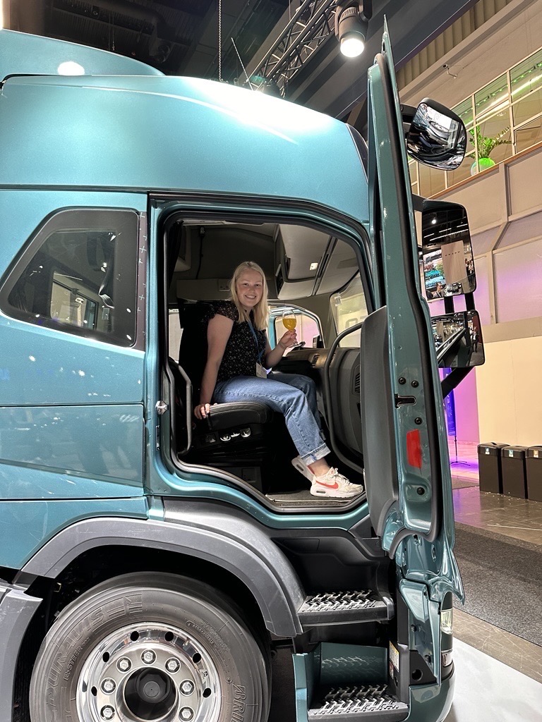 Cloudics_com's tweet photo. 👋 We’re at @EVS38 in Gothenburg, showcasing our Cloudics platform and multi-energy solutions designed for fleets, fuel stations, and charging hubs.

📍 Come visit us at booth C6-05 — Let’s talk trucks, tech, and the future of fleet charging.

#evs38 #cloudics #ev #fleetcharging https://t.co/PXMwb6p6ER