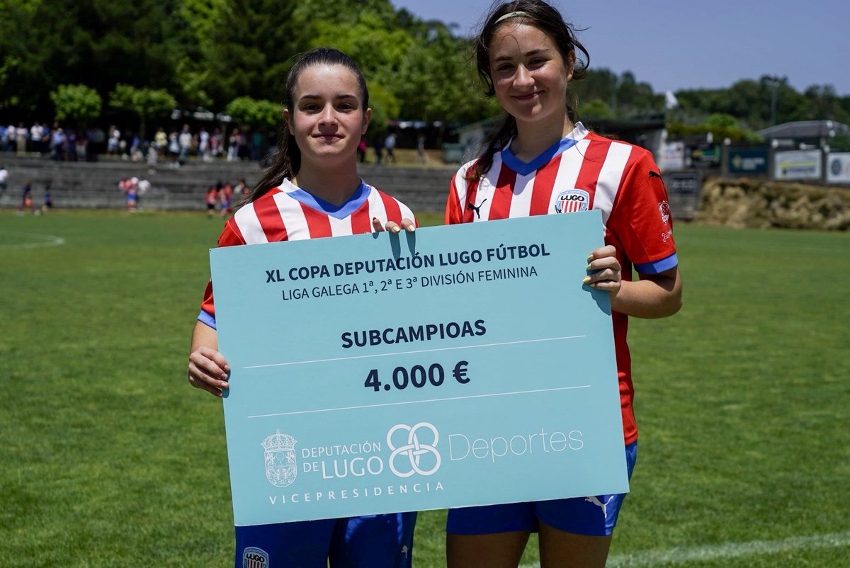 CDLugoFem's tweet photo. 👏🏆 Parabéns polo enorme traballo, sachadoras! 

#CanteiraAlbivermella
#Albivermellas
#ForzaLugo https://t.co/UozHyUO2Rb